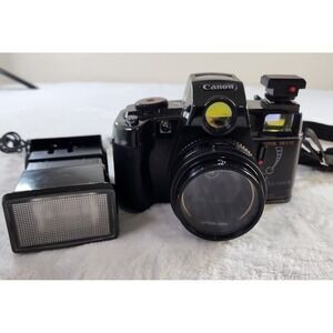 Canon Q8200 Camera 35mm Film Vintage Black Flash - READ